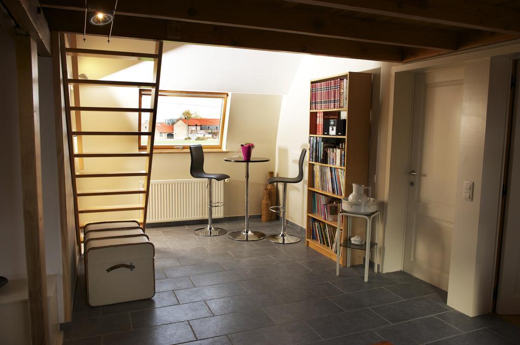 Au Detour Du Trieu Villa Estaimbourg Oda fotoğraf